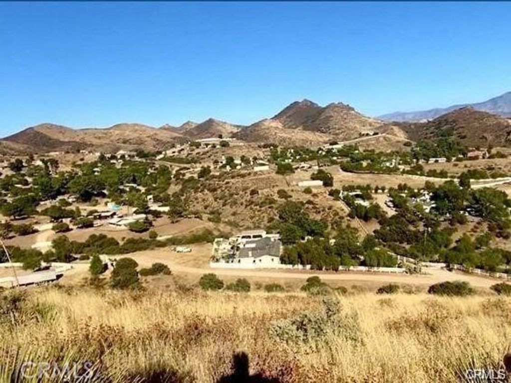32600 Willow Lane, Agua Dulce, CA 91390 — exterior