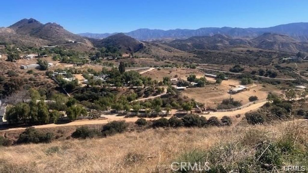 32600 Willow Lane, Agua Dulce, CA 91390 — photo 2