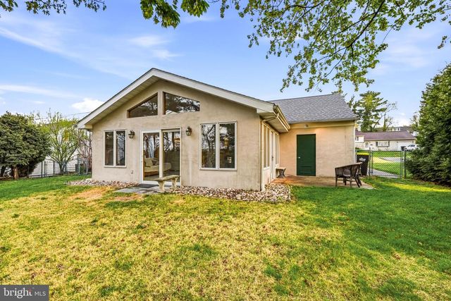 574 GENERAL ARMSTRONG RD, King Of Prussia, PA 19406