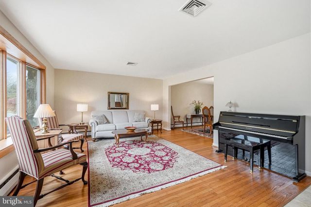 574 GENERAL ARMSTRONG RD, King Of Prussia, PA 19406