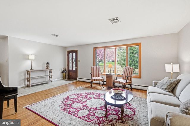 574 GENERAL ARMSTRONG RD, King Of Prussia, PA 19406