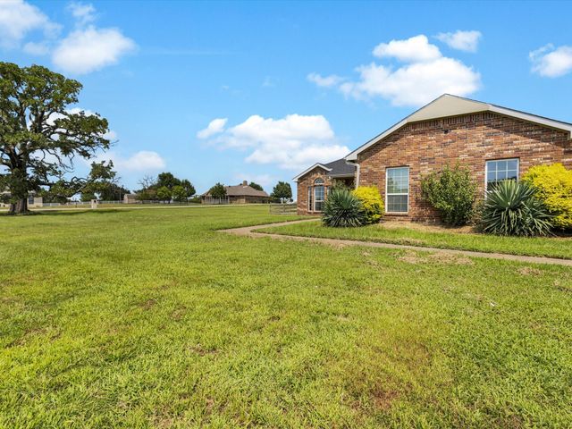 215 Vz County Road 2162, Canton, TX 75103