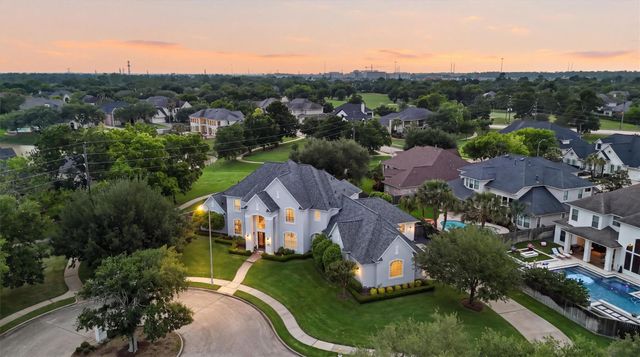 2007 Shepherds Place, Sugar Land, TX 77479