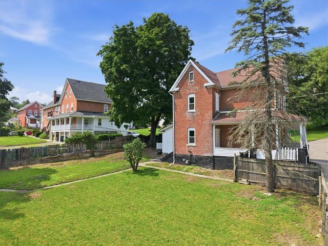 330 North 6th Street, Bangor Boro, PA 18013