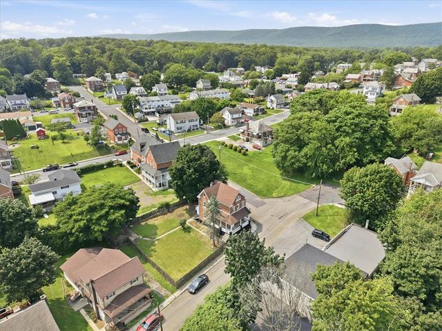 330 North 6th Street, Bangor Boro, PA 18013