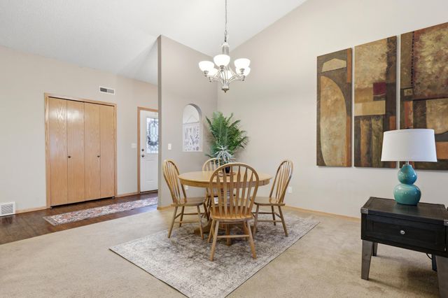 2889 35th Street S, Moorhead, MN 56560