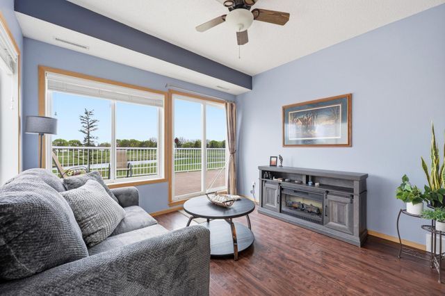 2889 35th Street S, Moorhead, MN 56560