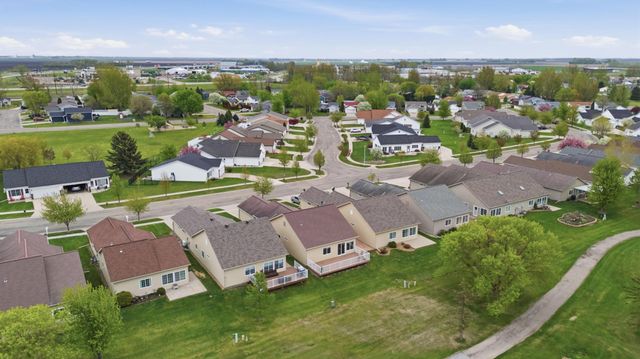 2889 35th Street S, Moorhead, MN 56560