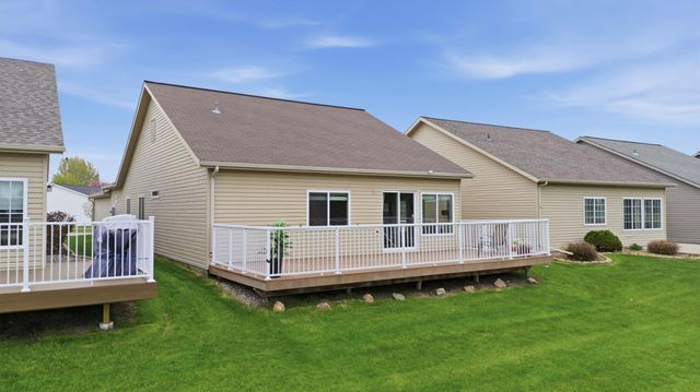 2889 35th Street S, Moorhead, MN 56560