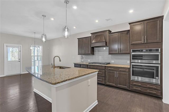 3085 Alcazar SW Drive, Lilburn, GA 30047