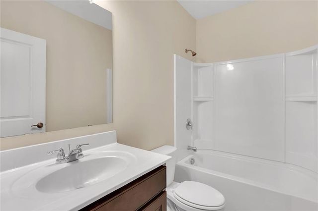 3085 Alcazar SW Drive, Lilburn, GA 30047