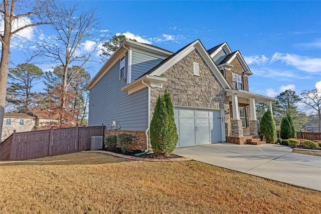 3085 Alcazar SW Drive, Lilburn, GA 30047
