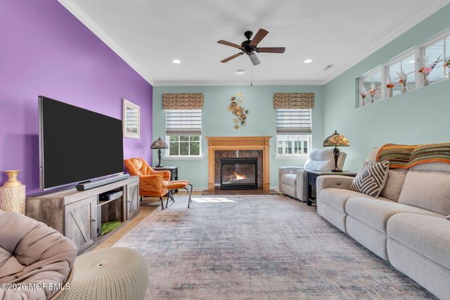 44 Eagle Ridge Circle, Lakewood, NJ 08701