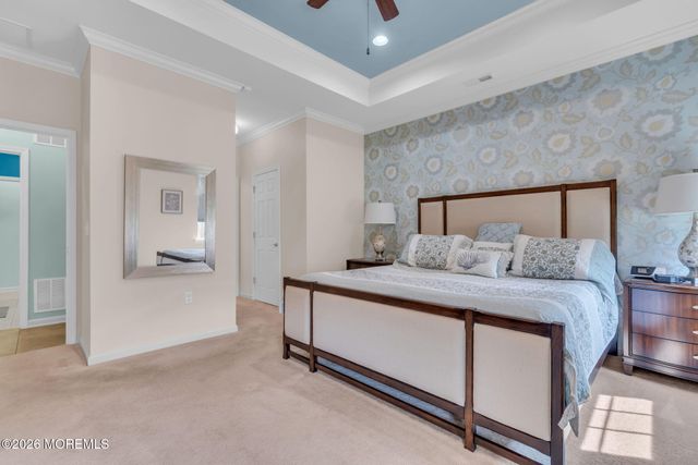 44 Eagle Ridge Circle, Lakewood, NJ 08701
