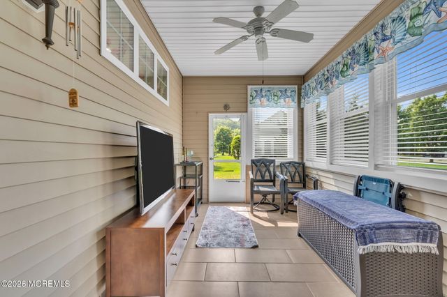 44 Eagle Ridge Circle, Lakewood, NJ 08701