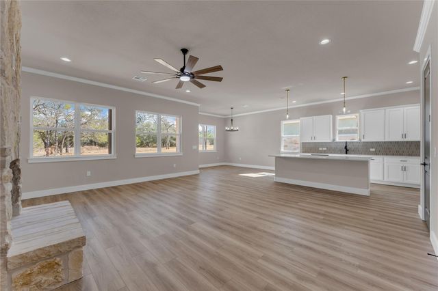 240 Sunday DR, Burnet, TX 78611