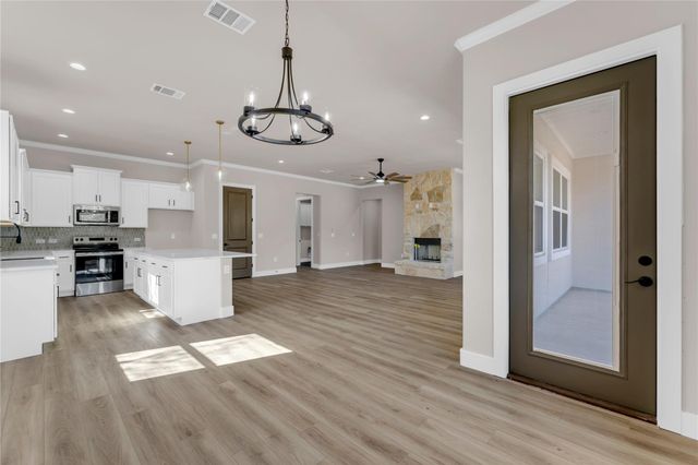 240 Sunday DR, Burnet, TX 78611