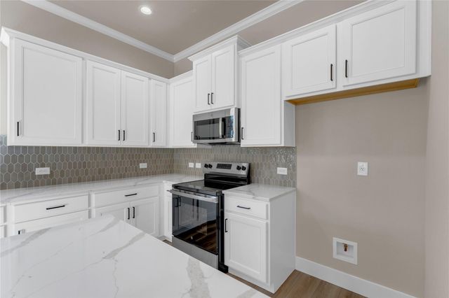 240 Sunday DR, Burnet, TX 78611