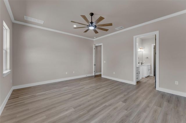 240 Sunday DR, Burnet, TX 78611