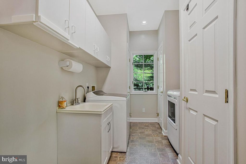 Image 20 of property listing at 1415 SIR WILLIAM WAY, Crownsville, MD 21032