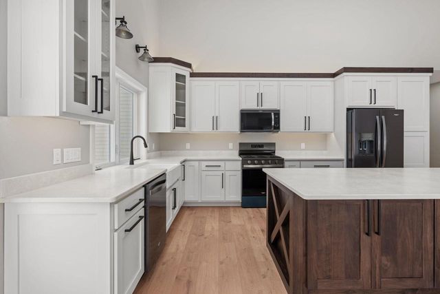 925 Hay Creek Trail, Reedsburg, WI 53959