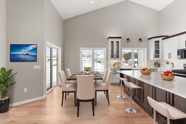 925 Hay Creek Trail, Reedsburg, WI 53959