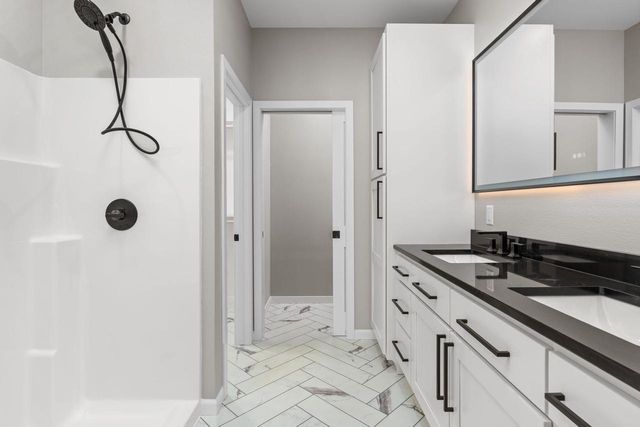 925 Hay Creek Trail, Reedsburg, WI 53959