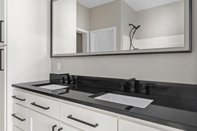 925 Hay Creek Trail, Reedsburg, WI 53959