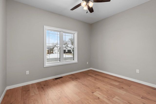 925 Hay Creek Trail, Reedsburg, WI 53959