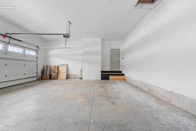 925 Hay Creek Trail, Reedsburg, WI 53959