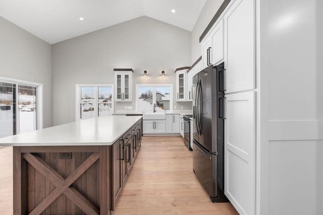 925 Hay Creek Trail, Reedsburg, WI 53959