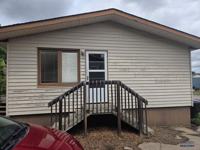 4425 COLT LN, Rapid City, SD 57701