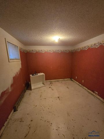4425 COLT LN, Rapid City, SD 57701