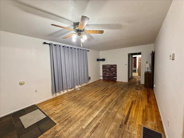 6209 N Whitehouse St, Spokane, WA 99205