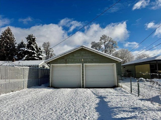 6209 N Whitehouse St, Spokane, WA 99205