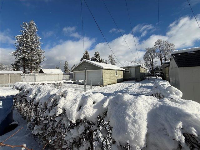 6209 N Whitehouse St, Spokane, WA 99205