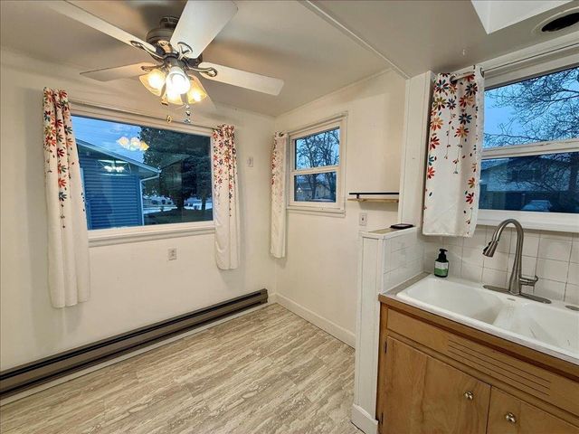 6209 N Whitehouse St, Spokane, WA 99205