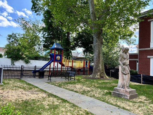 54 Fairgate Drive, Stamford, CT 06902