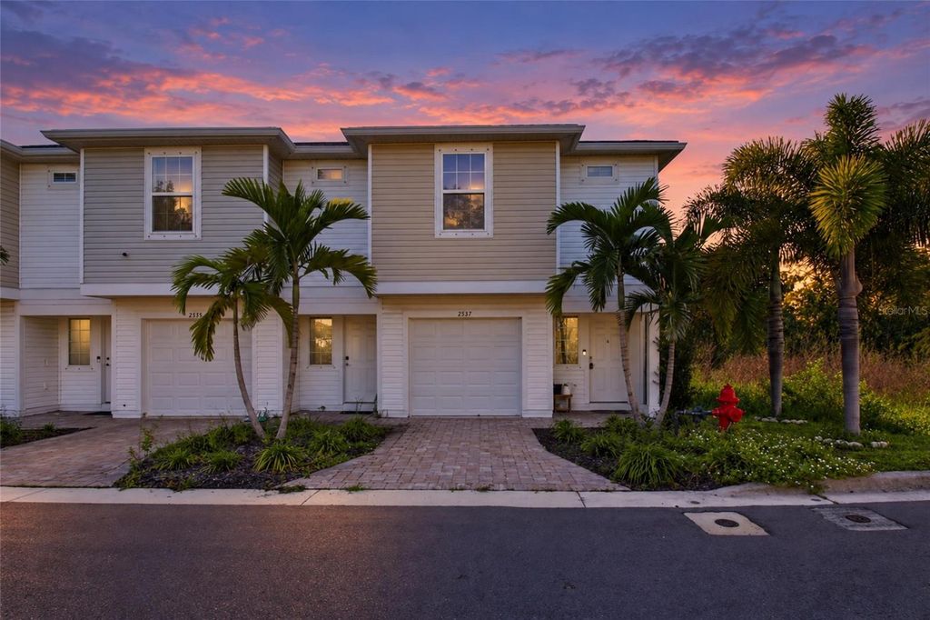 2537 6TH AVENUE E E, BRADENTON, FL 34208 — photo 2