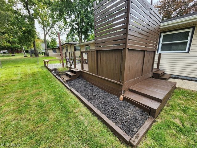 87 Idlewood Road, Austintown, OH 44515