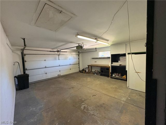 87 Idlewood Road, Austintown, OH 44515