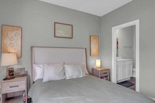 12123 W Shadow Lakes St, Wichita, KS 67205