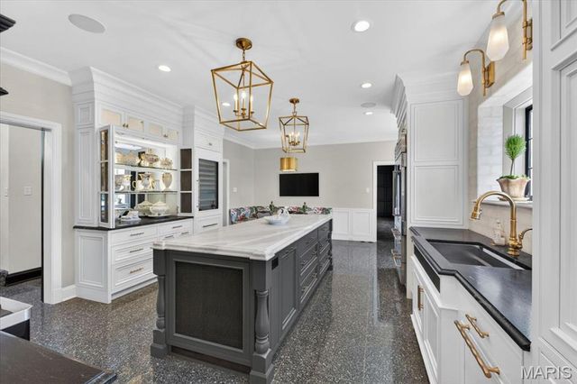 5795 Lindell Boulevard, St Louis, MO 63112