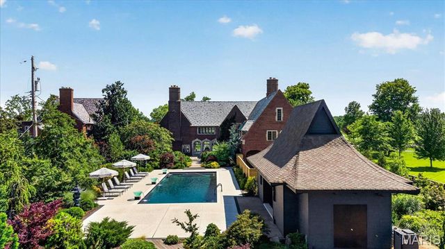 5795 Lindell Boulevard, St Louis, MO 63112