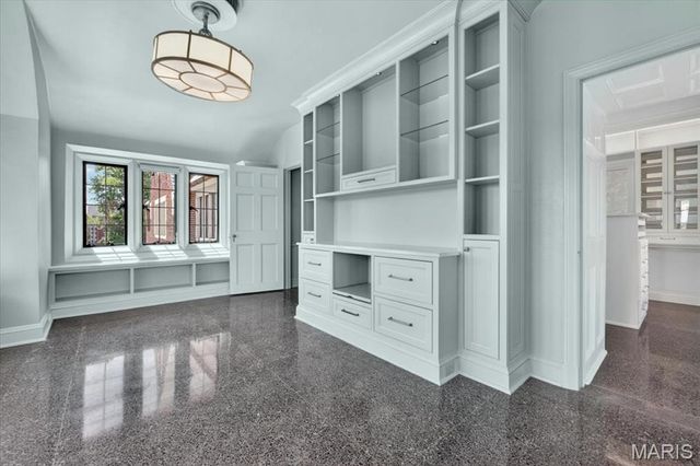 5795 Lindell Boulevard, St Louis, MO 63112