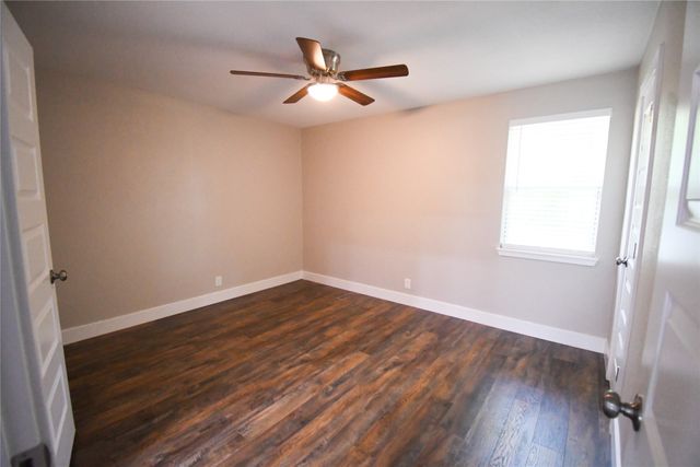3708 Cranston Court E, Irving, TX 75062
