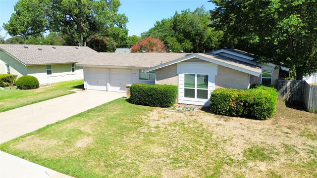 3708 Cranston Court E, Irving, TX 75062
