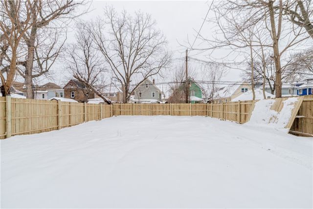 52 Arch Street, Rochester, NY 14609