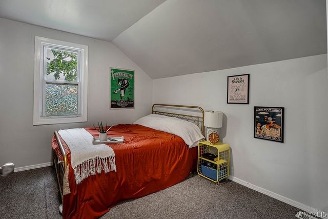 21 Pomona Place, Buffalo, NY 14210