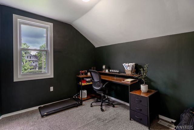21 Pomona Place, Buffalo, NY 14210